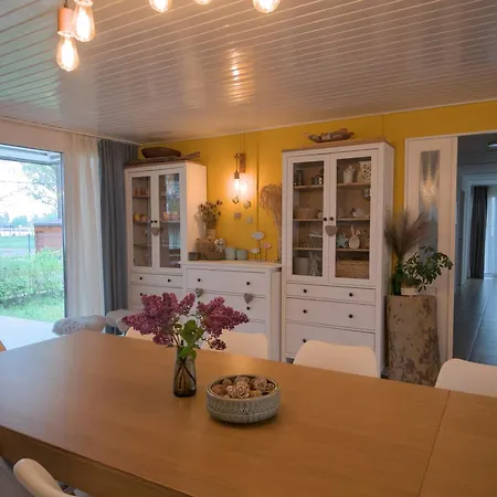 Rozsa Vadkerti To Villa
