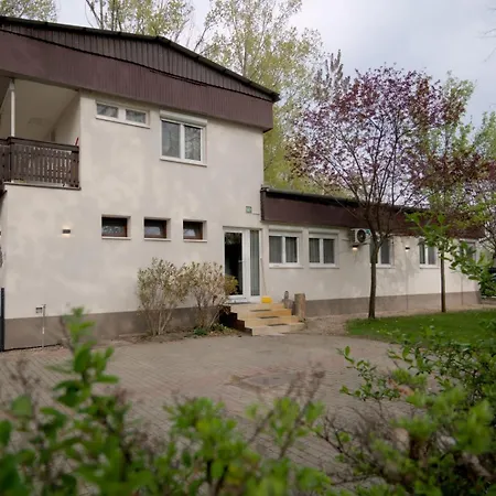 Rozsa Vadkerti To Villa Soltvadkert